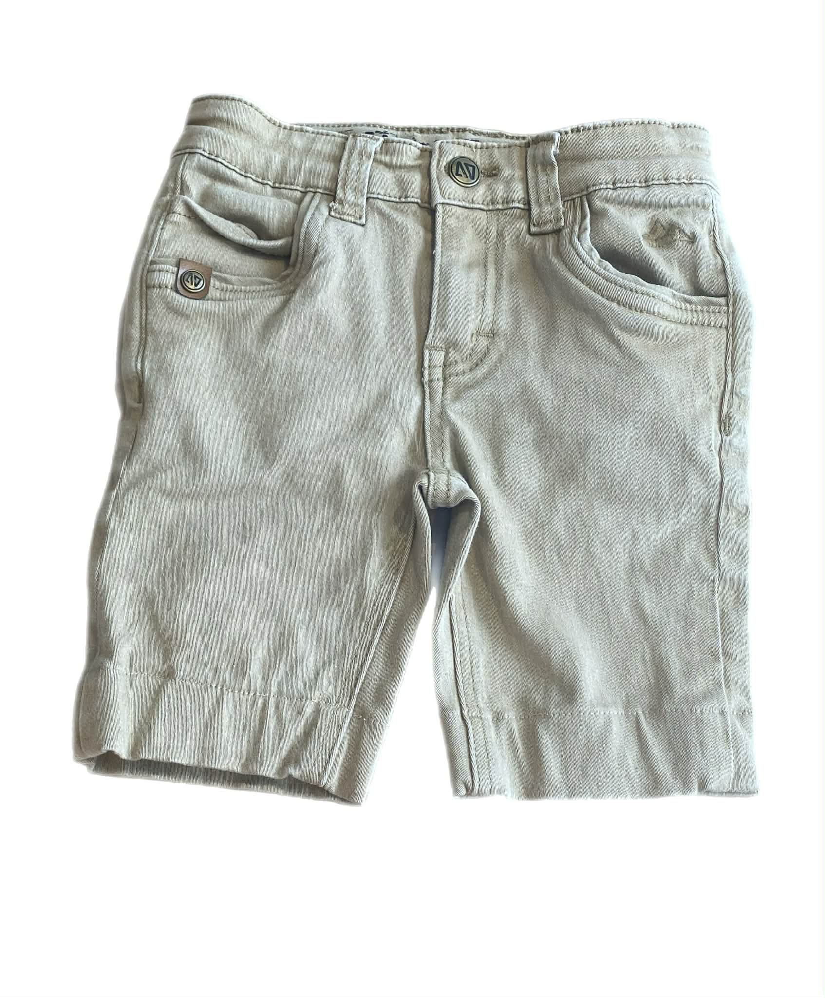 Short - 4 ans
