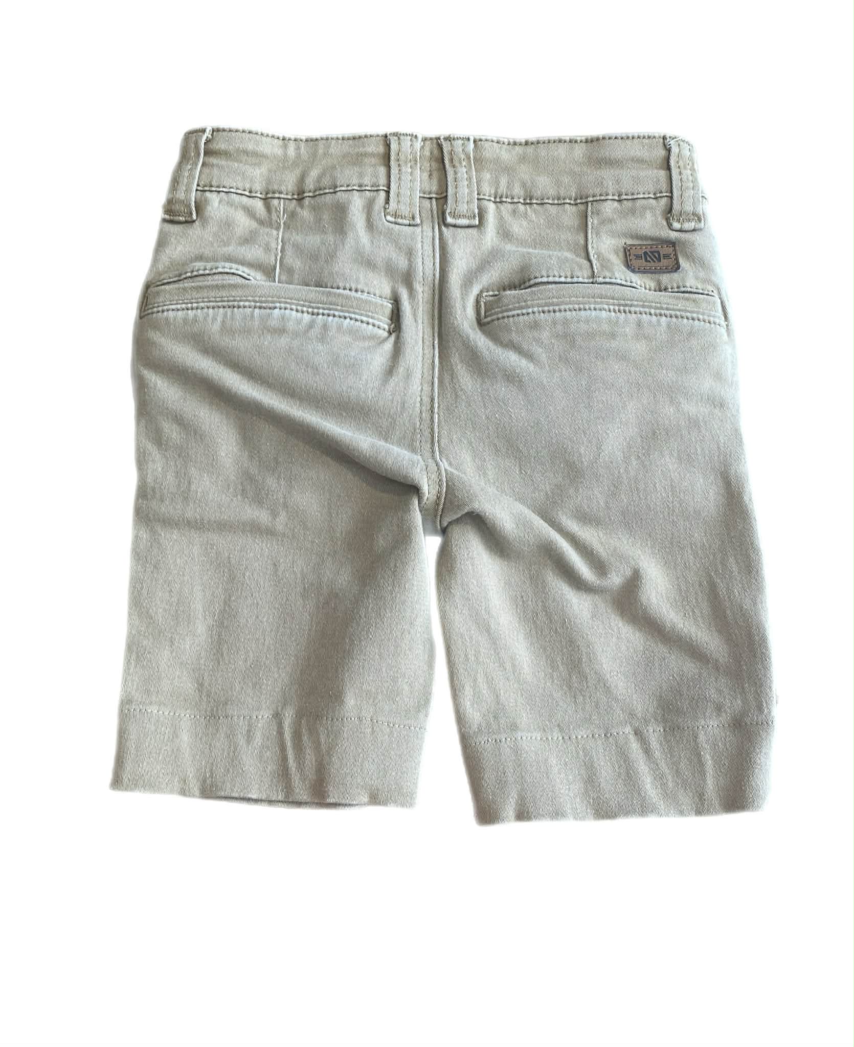 Short - 4 ans